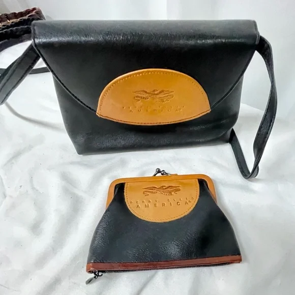 America Perry Ellis Crossbody Purse W Change Purse Leather - Picture 4 of 10